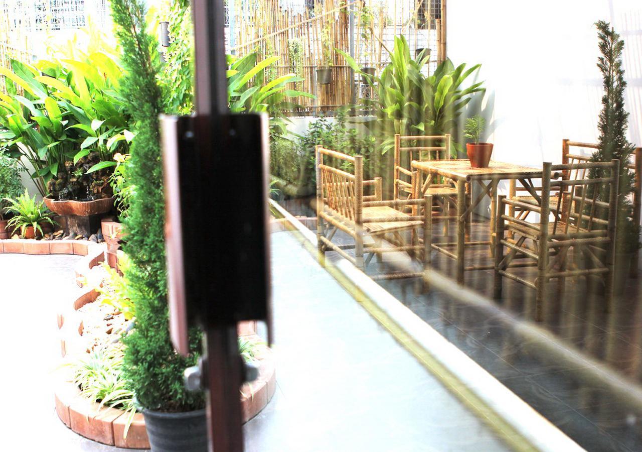 Foresttel.Bkk Bangkok Esterno foto