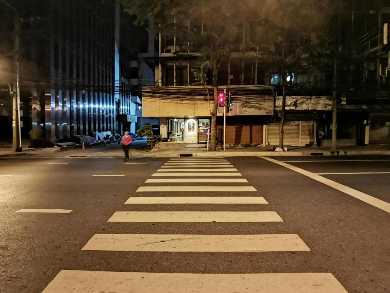 Foresttel.Bkk Bangkok Esterno foto